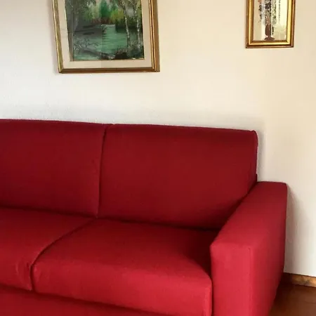 شقة By Interhome برنزوني سول جاردا