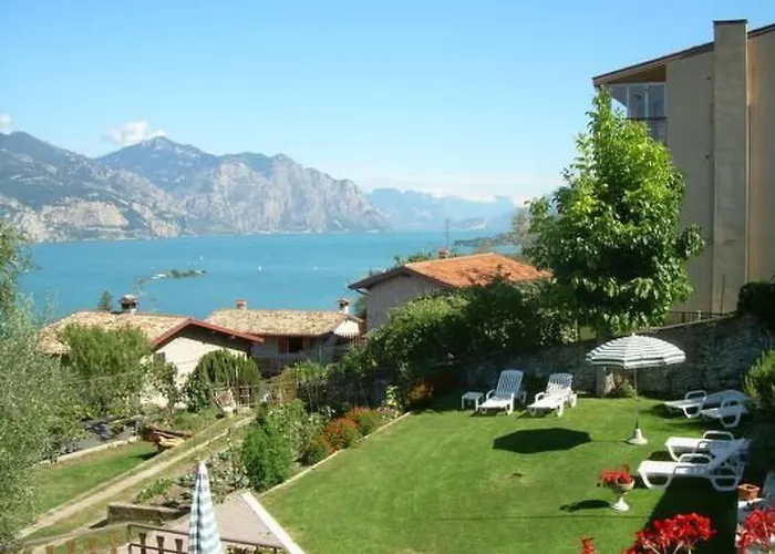 By Interhome * Бренцоне-суль-Гарда